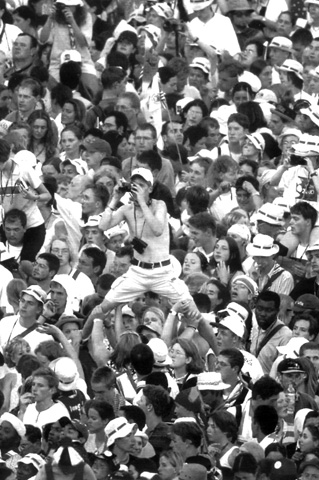 El alegre y entusiasmante encuentro con los jóvenes