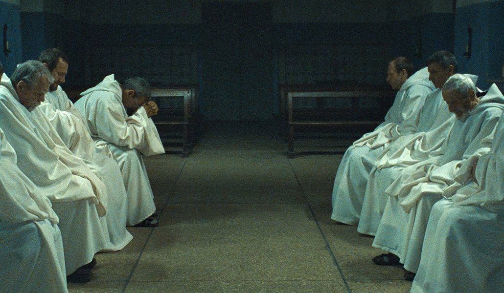 Escena de 'De dioses y hombres'