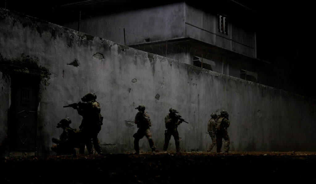 Escena de 'La noche más oscura'