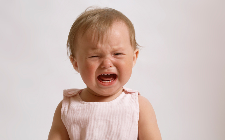 Foto de recurso de una niña llorando
