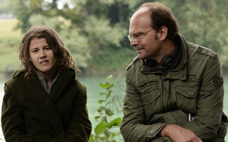 El director y la actriz Ariana Rivoire (Marie Heurtin, en el film), en un descanso del rodaje