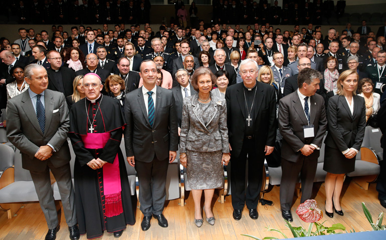 Varias personalidades durante la inauguración