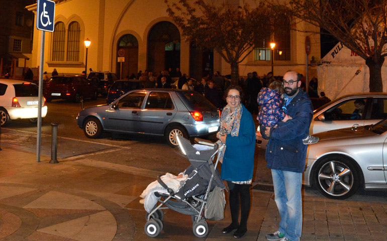 Una de las familias que forman parte de la comunidad parroquial de La Milagrosa.