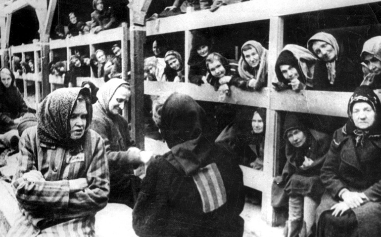 Barracón de mujeres en el campo de concentración de Auschwitz