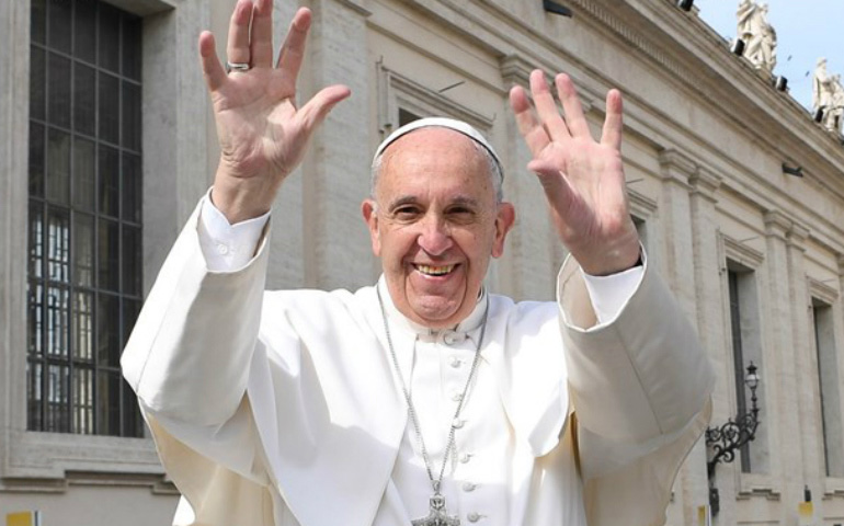 El Papa desea una feliz Navidad en lenguaje de signos el 15 de diciembre