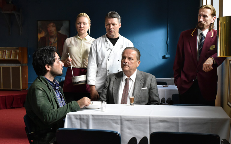 Escena de 'El otro lado de la esperanza'