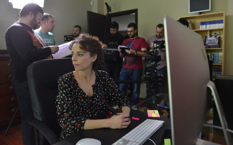 Eva Higueras durante la grabación del documental
