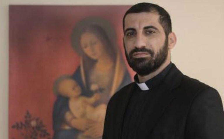 Naim Shoshandy es sacerdote siro católico en Qaraqosh