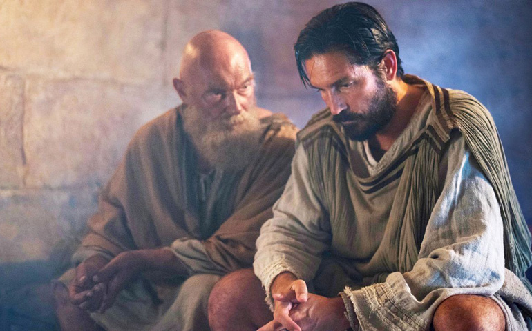 James Faulkner y Jim Caviezel en 'Pablo, el Apóstol de Cristo'
