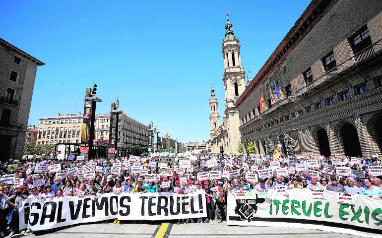 Manifestación de Teruel Existe en Zaragoza