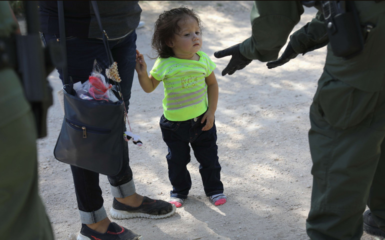 Una familia centroamericana es detenida el 12 de junio cerca de McAllen (Texas)