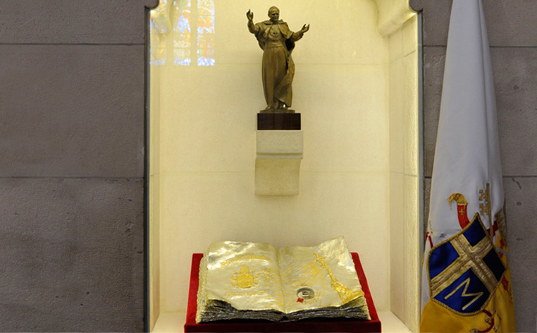 Reliquias de san Juan Pablo II en la catedral de la Almudena
