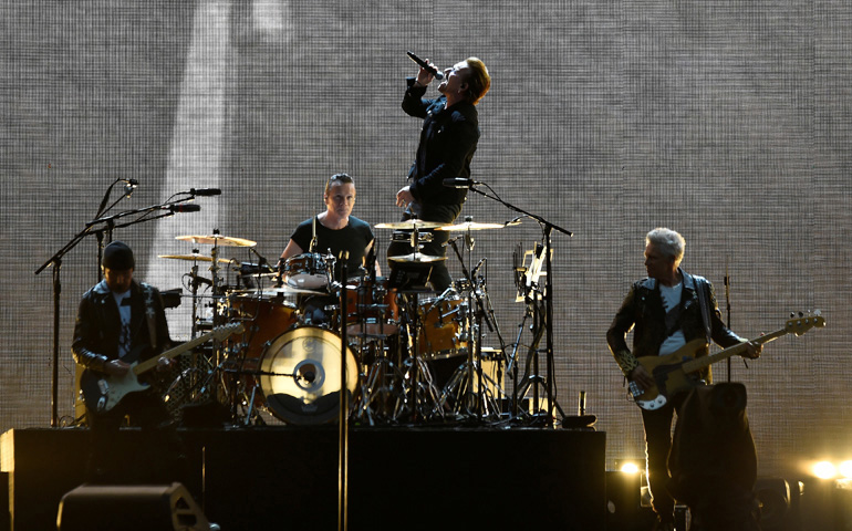 El grupo U2 en uno de sus conciertos