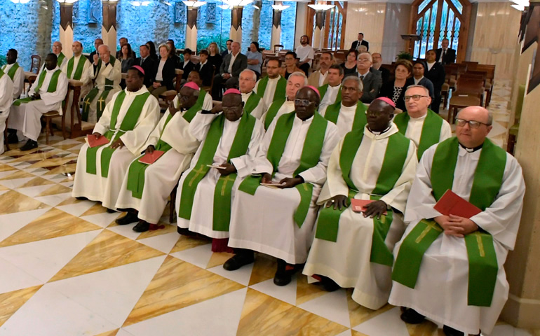 Los obispos de Sudán del Sur asistiendo a la Misa del Papa en Santa Marta