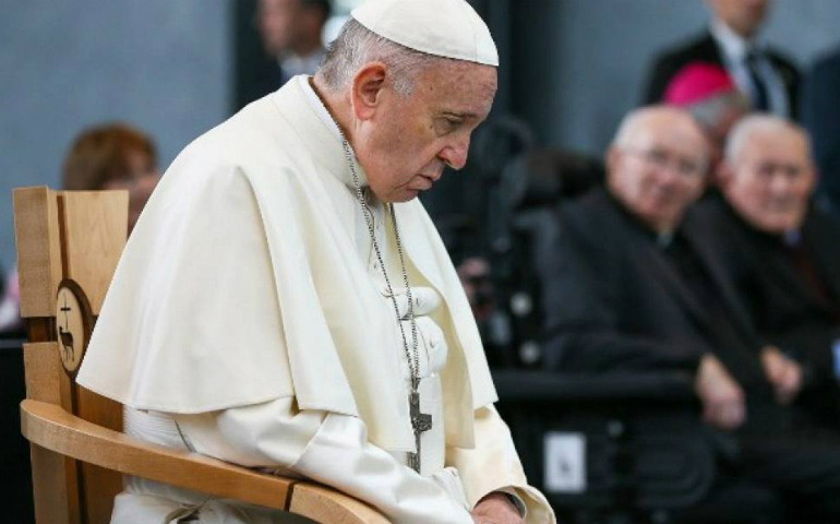 Francisco pide perdón en Irlanda por el crimen de los abusos sexuales y su ocultamiento sistemático