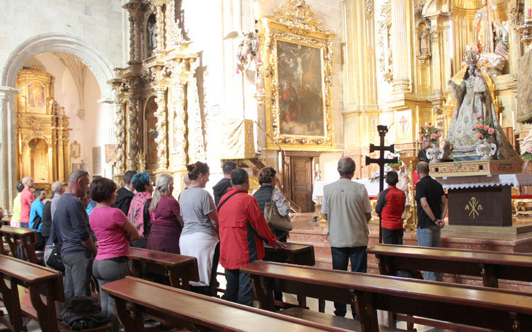 Un grupo de presos del centro penitenciario Murcia II de Campos del Río, han peregrinado a Caravaca de la Cruz, Murcia, el 26 de octubre de 2017