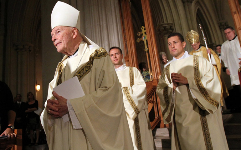 McCarrick durante la celebración de una Misa en la basílica del Sagrado Corazón de Newark