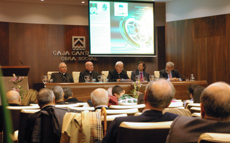 Un momento de la 41 Semana Social de España, celebrada en Santander, del 19 al 21 de abril de 2012