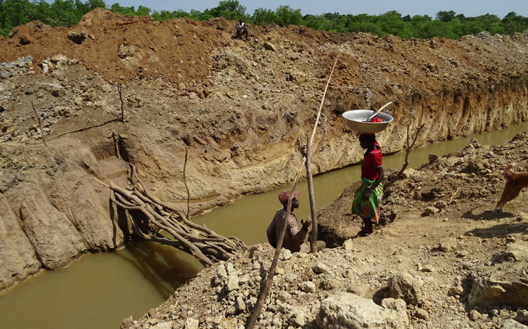 Extracción de oro en República Centroafricana