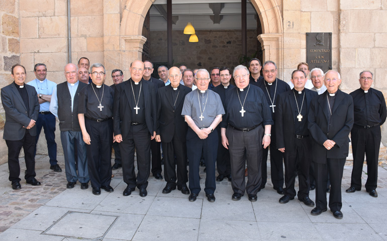 Foto de familia de los obispos de la Región del Duero