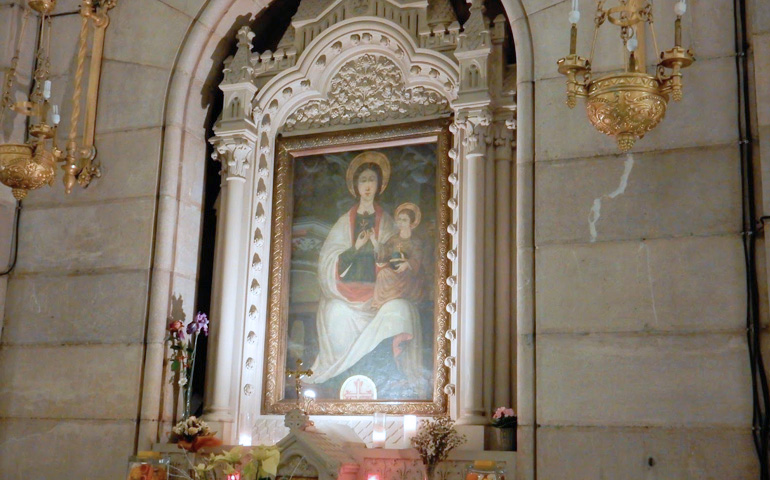 Virgen de la Flor de Lis