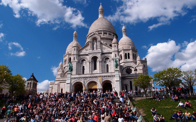 Basílica del Sagrado Corazón de Jesús, en la colina de Montmartre, París (Francia)