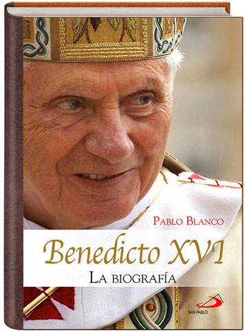 Portada de 'Benedicto XVI. La biografía'