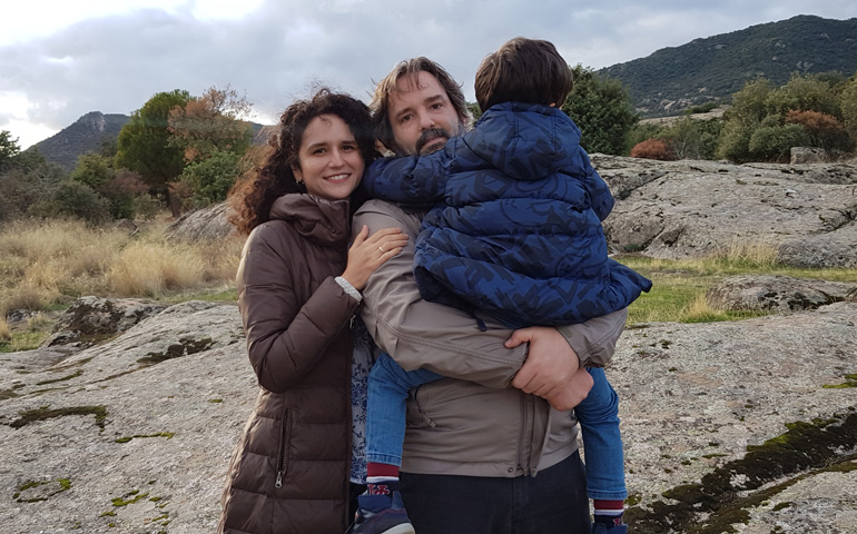 Cristina y Lander saben que ante la infertilidad uno puede sentirse bastante solo. Compartir con otros matrimonios les ayudó, y ahora quieren acompañar ellos a otros