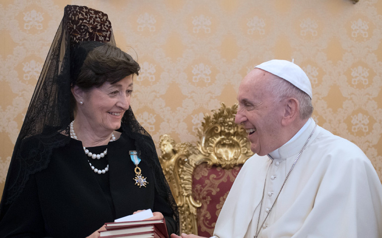 La diplomática durante la presentación de sus cartas credenciales al Papa Francisco, en diciembre de 2018