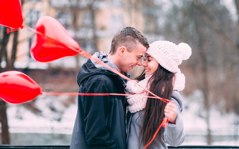 Foto de recurso de una pareja de novios
