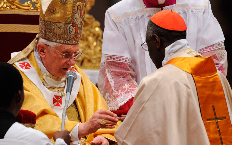 Benedicto XVI con el cardenal Sarah