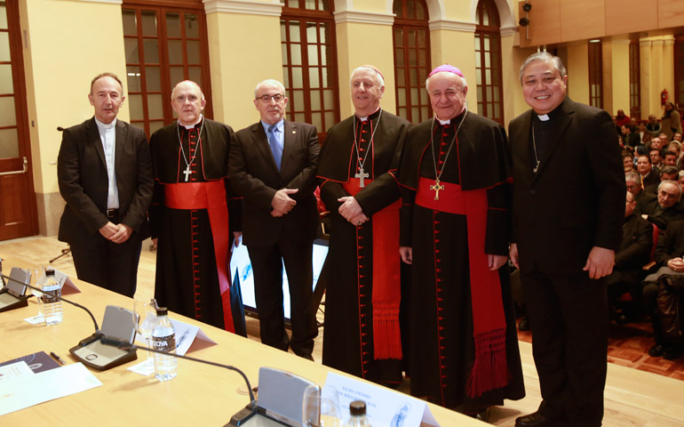 Padre Arroba, cardenal Osoro, José Luis Mendoza, cardenal Versaldi, monseñor Paglia y monseñor Auza en la presentación