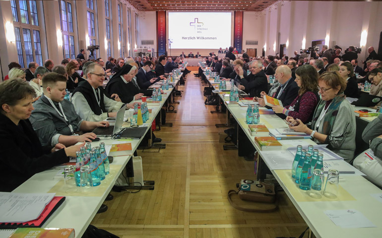 Una de las reuniones del camino sinodal alemán en Fráncfort el 31 de enero