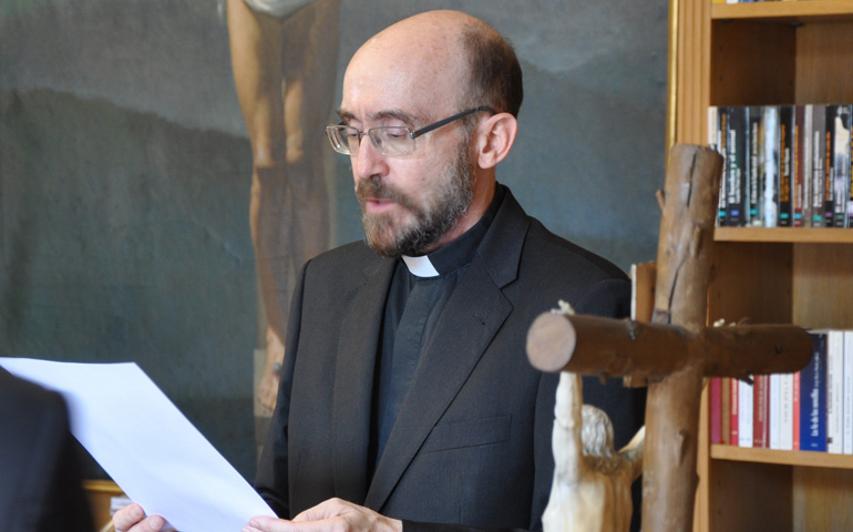Javier Prades durante su toma de posesión como rector de la Universidad San Dámaso