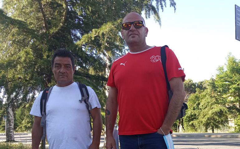 Miguel y José en el albergue de Los Molinos, donde han pasado el confinamiento