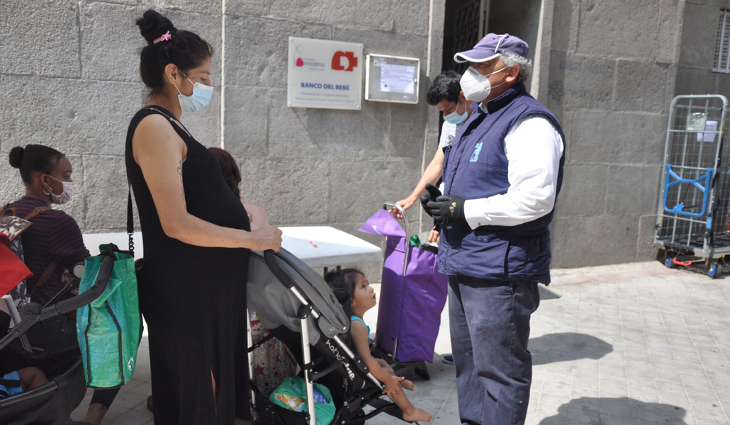 Brenda, junto a Conrado, muestra determinación: «Estoy con Dios, no estoy sola. Todos los días le pido que me dé fuerzas para poder cuidar a mis hijas»