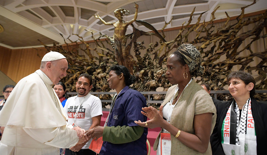 El Papa Francisco con los movimientos populares