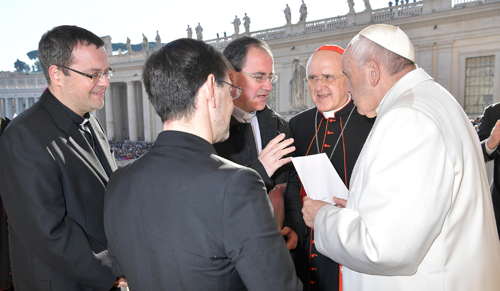 Papa Francisco con Carlos Osoro, Santos Montoya, Jesús Vidal y José Cobo