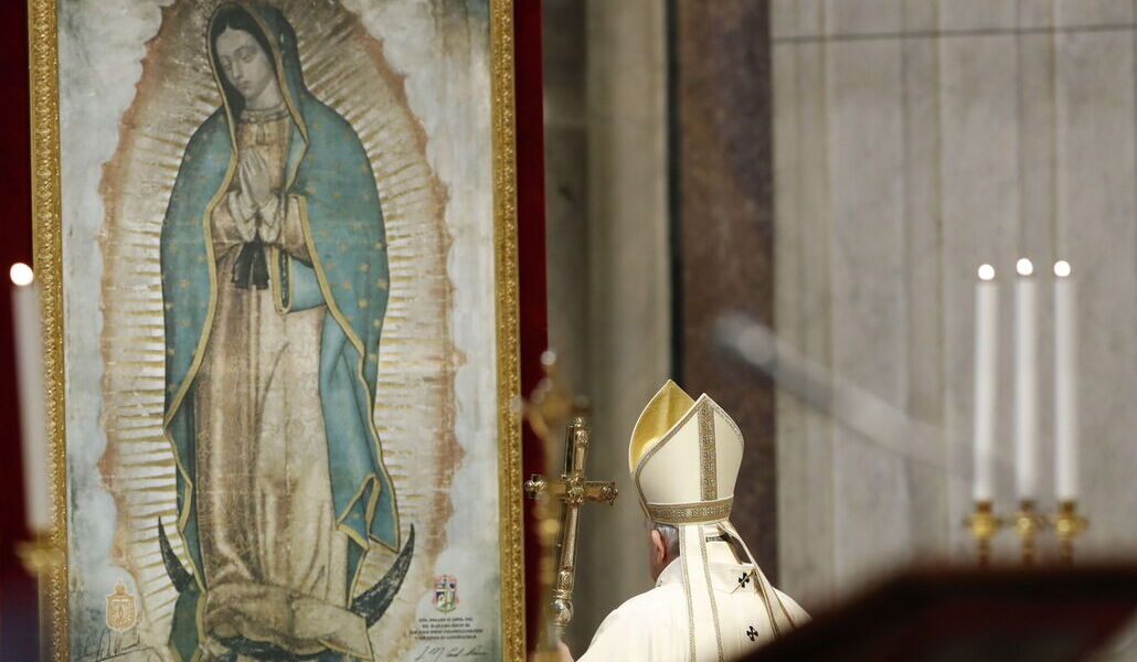 El Papa ante la Virgen de Guadalupe