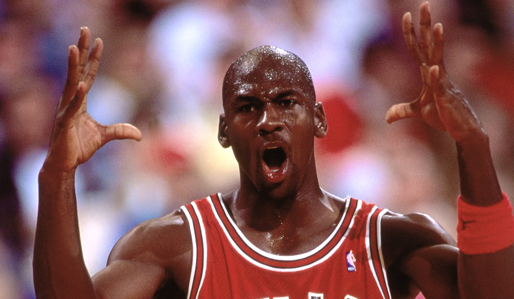 La estrella del baloncesto Jordan