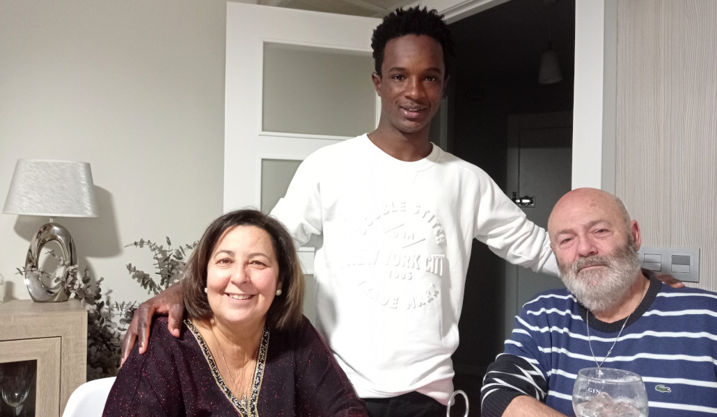 Juana, Ibrahim y Ramón celebraron juntos la Nochebuena