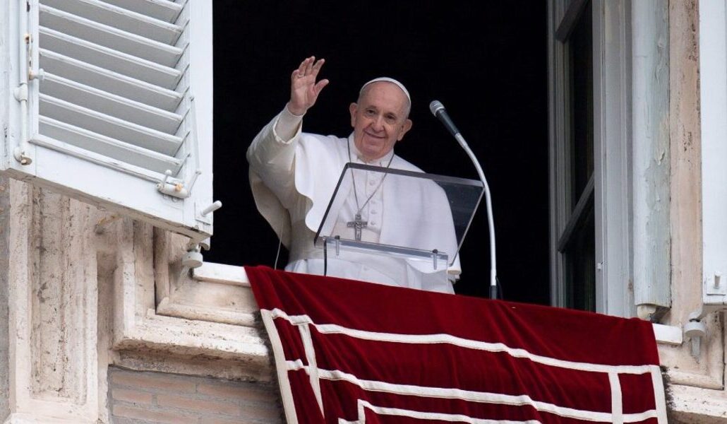 Papa en el ángelus