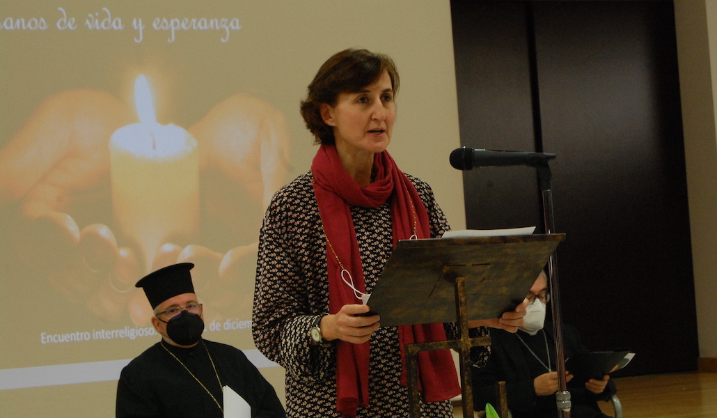 Raquel Pérez Sanjuán, durante un encuentro interreligioso
