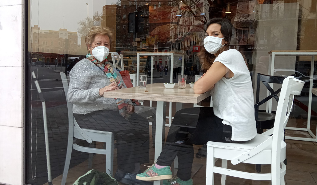 Las dos amigas comparten risas y confidencias cada jueves