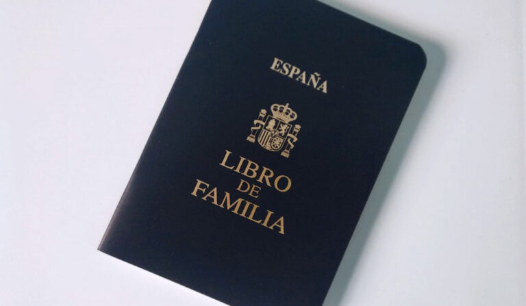 Libro de familia