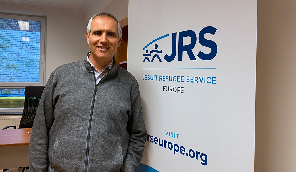 El coordinador del estudio Lo que esconde el sosiego en las oficinas del SJR Europa