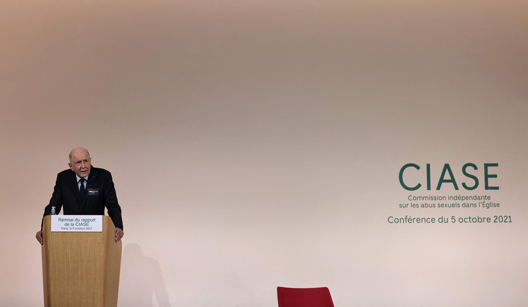 El exvicepresidente del Consejo de Estado francés presentó el informe el pasado martes, 5 de febrero. En total, más de 2.500 páginas