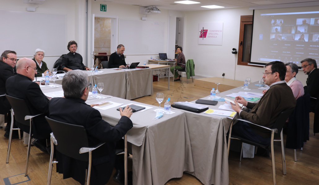 Reunión del equipo sinodal de la Conferencia Episcopal con los responsables diocesanos