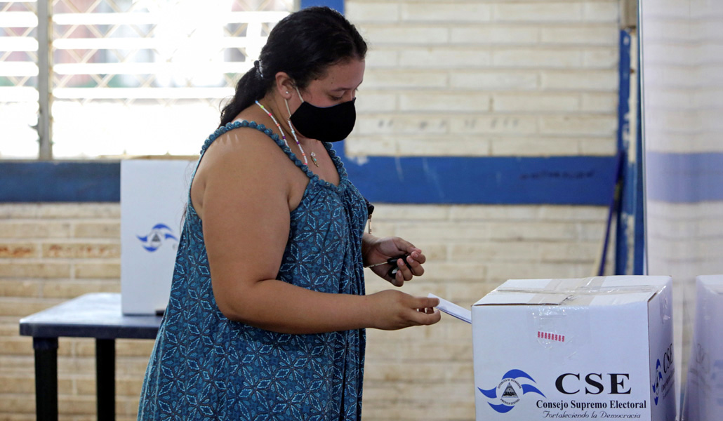 El observatorio Urnas Abiertas ha cifrado la abstención en un 81,5 %