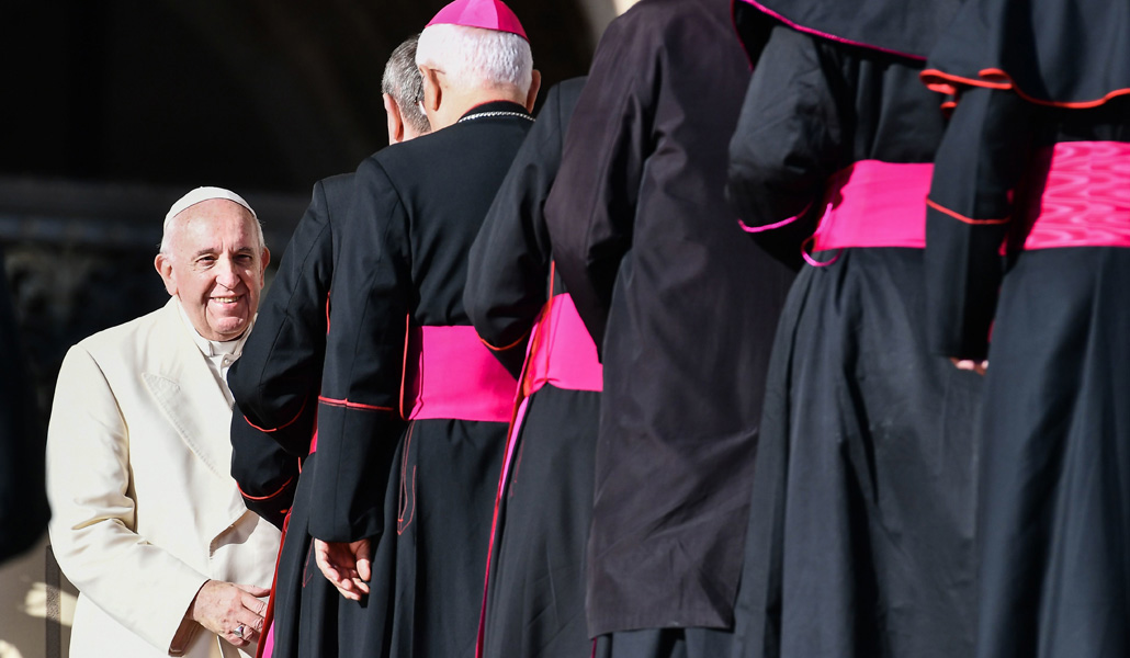 «Bienaventurado el obispo que por el Evangelio no teme andar contracorriente», dice el Papa
